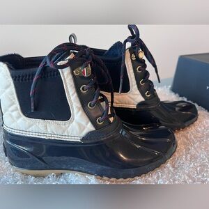Tommy Hilfiger Navy and Cream Duck Boots